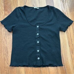 Black cropped button down t shirt